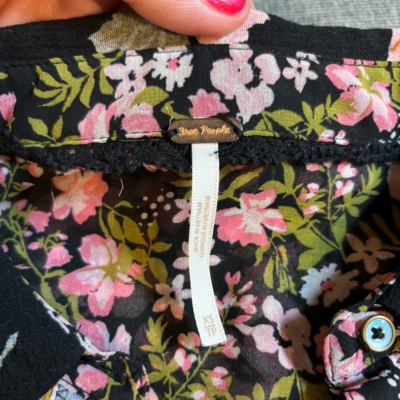 Hold On To Me Printed floral boho chic Top By Free People Size XS - Picture 5 of 13